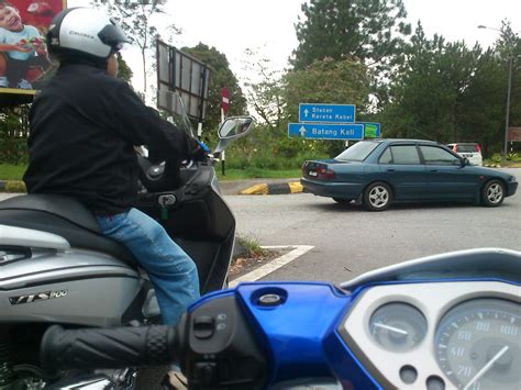 Anda boleh menaiki kereta kabel genting skyway dari stesennya di gohtong jaya. Budak Letrik: Yamaha Nouvo LC & Sym VTS 200 Ride | Genting ...