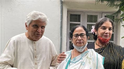 Mamata Banerjee Asks Javed Akhtar To Compose Song On Tmcs Poll Slogan