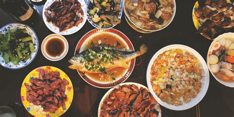 Chinese new year food traditions are hugely symbolic. 8 lucky foods to eat on Lunar New Year's Eve | Chinese ...