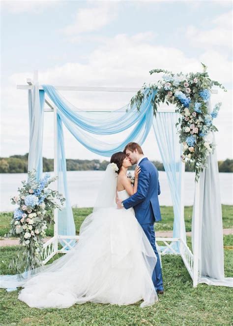 This Romantic Outdoor Wedding Inspired By The Blue Sky And Airy Clouds