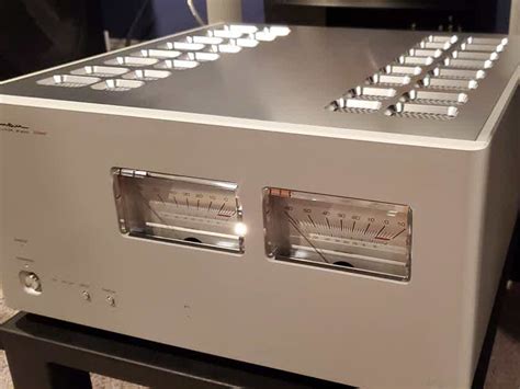 Luxman M900u Power Amplifier Solid State