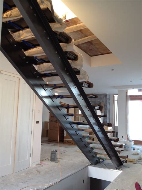 For example, if you are building stairs to go up to a deck, and you measure 3 feet (0.91 m) from the ground to the top of the deck, then this is the total rise. RONSE MASSEY DEVELOPMENTS: Steel Stair Stringers