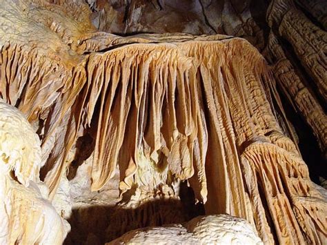 Cave Formation How Solution Caves Form Hubpages