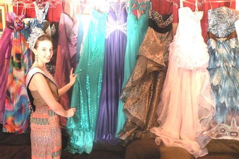 Fairy Godmother Project Offers Prom Dresses For Girls Who Need Them