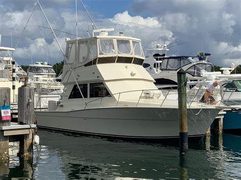 1985 Viking 35 Convertible Diesel Convertible Boat For Sale Yachtworld