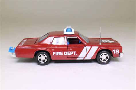 Matchbox Superkings K 781 Plymouth Gran Fury Fire Chief Opening