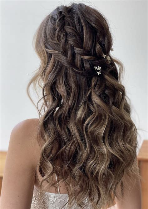13 Half Up Half Down Marriage Ceremony Hairstyles To Attempt Now