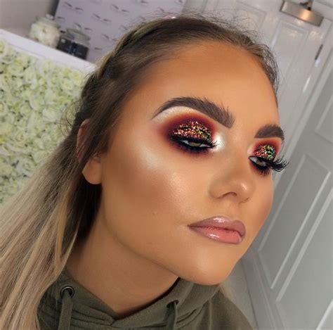 Bold Glitter Eye Makeup Look Fluffy Arched Instagram