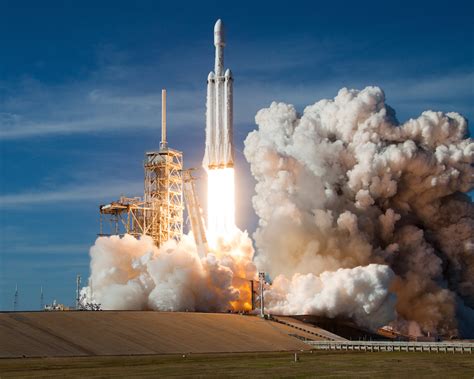 Photos Launch Pad Cameras Capture Falcon Heavys Fiery Liftoff