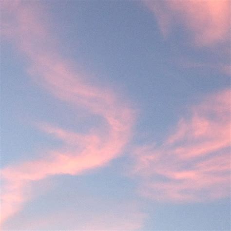 wispy pink clouds blue sky | Blue sky photography, Blue ...