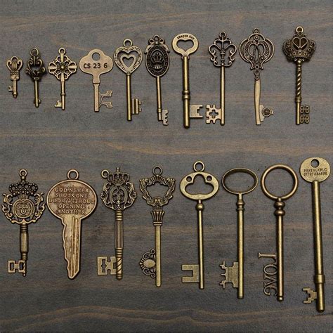 Who Holds The Key To Your Heart These Vintage Keys Make Great
