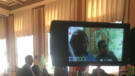 2 sisters who 'preyed' on renters in Craigslist scams sentenced