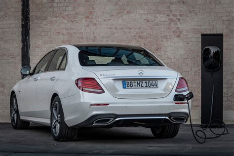New Mercedes E 300 De Plug In Hybrid Now On Sale In The Uk Auto Express