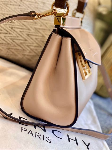 Cheap 2020 Cheap Givenchy Handbags For Women 222582220 Fb222582