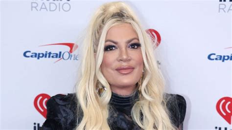 Actress Tori Spelling Hospitalized Shares Photo From Hospital Bed On