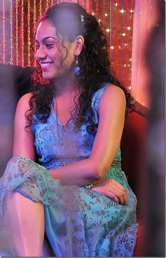 Awesome Actress Photos Naan Movie Actress Rupa Manjari