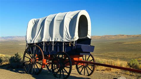 Pioneer Covered Wagon Along The Oregon Trail Stock Photo Download