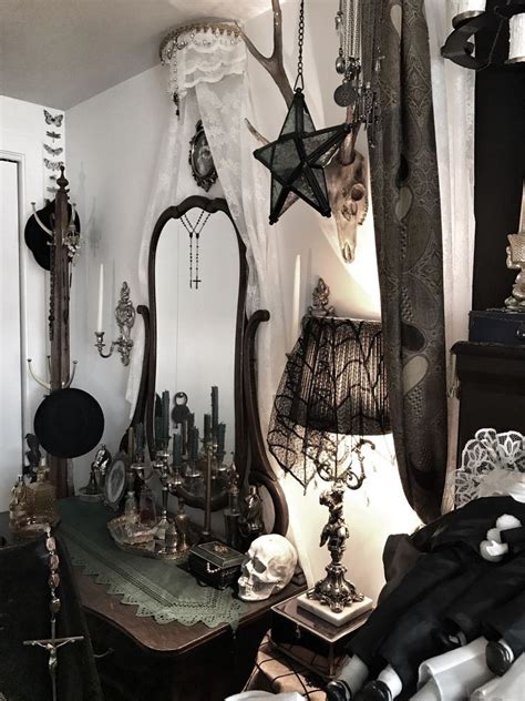 Pinterest Gothic Decor Bedroom Gothic Home Decor Goth Rooms