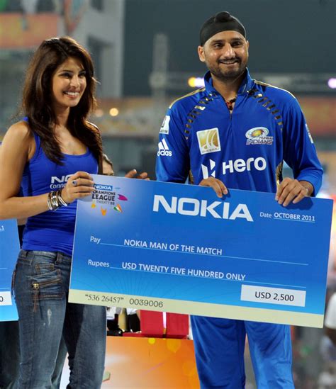 Priyanka Chopra Hands Harbhajan Singh The Man Of The Match Cheque