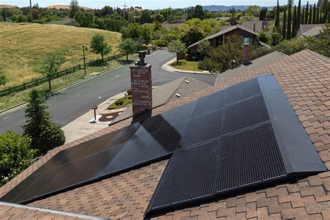 The Latest On Solar Shingles Solar Roofs And Solar Tiles