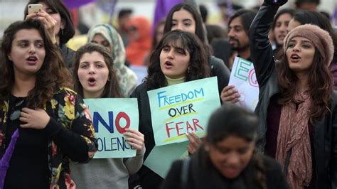 Aurat March Pakistani Women Face Violent Threats Ahead Of Rally Bbc News