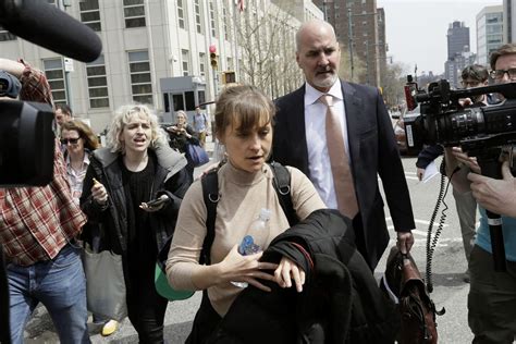 Smallville Actress Allison Mack Pleads Guilty In Groups Sex Trafficking Case