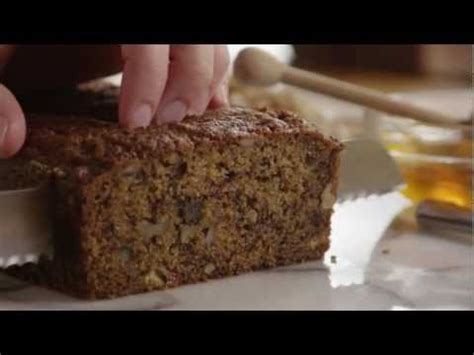 This is a really easy banana bread recipe that gives perfect results every time and uses plenty of bananas which are on the turn. Banana Bread, Ina Garten / Old-Fashioned Banana Cake ...