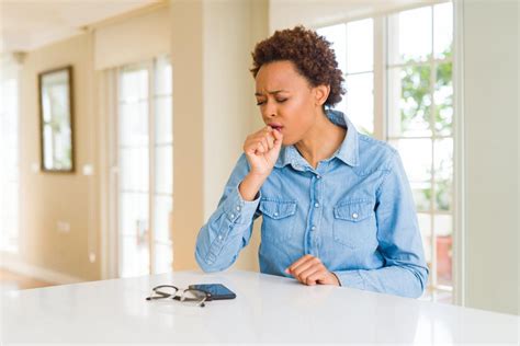 If this problem is not treated, it may therefore, it is very important to know the possible symptoms of lung cancer. Lung cancer in women: Signs and symptoms