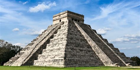 Pirâmide maia de Chichén Itzá por que conhecê la Conexão Cancun