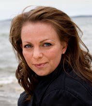 Shirinserien 10 â€ men det ã¤r ju inte siri som har gjort fel hã¤r, hon har bara haft oturen att mã¶ta en fã¶rã¶vare, sã¤ger han. Katarina Wennstam - Home | Facebook