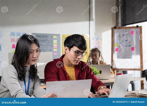 Group Of Business People Team Meeting In Modern Office Working Design