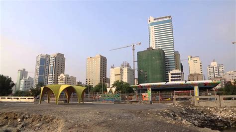 It displays relative social liberalism compared with more conservative neighboring countries. Bahrein Manama Baie de Bahrein / Bahrain Manama Bahrain ...