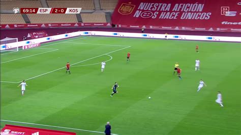 Spanien Kosovo Halimi Trifft Nach Goalie Fehler Aus 40 Metern Blick