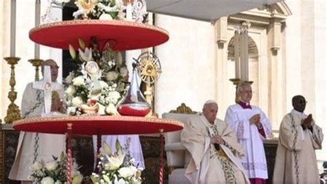 Berikut 10 Orang Katolik Yang Dikanonisasi Paus Fransiskus Menjadi