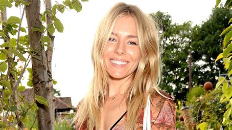 Sienna Miller In Kimono Dress At Farms Not Factories Charity Banquet