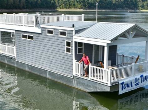 2009 horizon yachts 18x68 widebody houseboat for sale in maynardville, tn . Cardudley: Little Blue Boat House