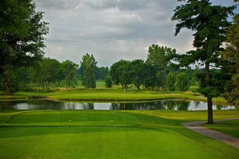 You Wont Believe These 5 Incredible Golf Resort Experiences In Indiana