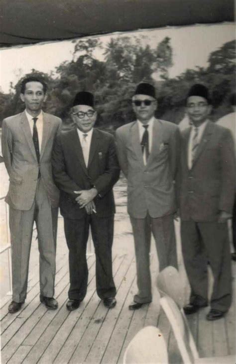 Tan sri muhammad bin haji muhammad taib is a malaysian politician who currently is a pkr member. The Early Malay Doctors: MB Pahang