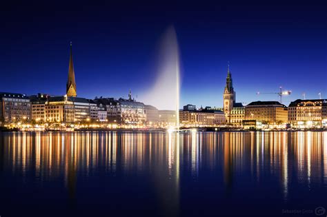 Die anfahrt zur alster ist durch die einzigartige lage einfach und schnell. Hamburg Nights | Sebastian Grote | Designer und Fotograf ...