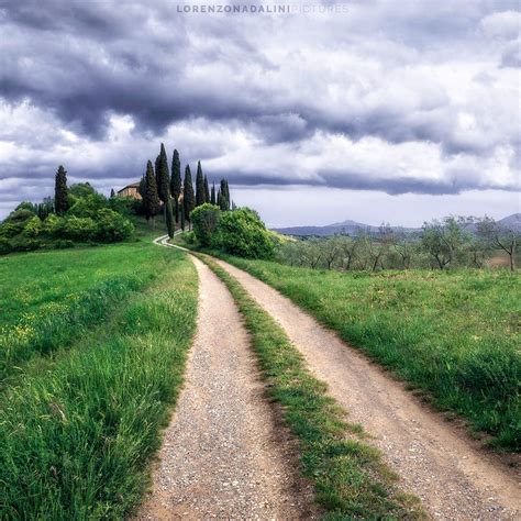 Country Road Tuscany Italy By Lorenzo Nadalini Cr🇮🇹 Country Roads