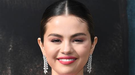 Selena Gomez Offers A Glimpse Into Her Bittersweet 2020