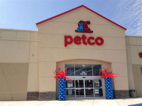 Petco Foundation Helps Pet Adopters Grant Holiday Wishes With 750000
