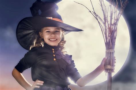Download Halloween Costume Pictures 2560 X 1708