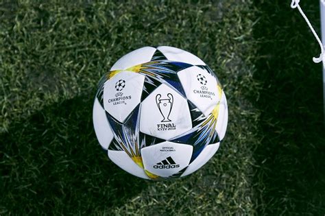 The adidas finale 20 champions league ball combines white for the star panels with dark blue, turquoise and orange. Football for UEFA Champions League presented - 112 - UEFA ...