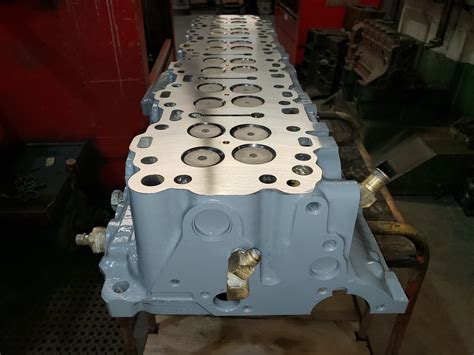 60 Series Detroit Diesel Cylinder Head Surfacing And Valve Job Repair