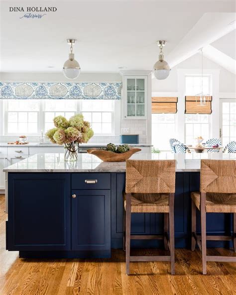 Get design inspiration for painting projects. Sherwin-Williams Naval: Navy Blue Paint Color of The Year ...