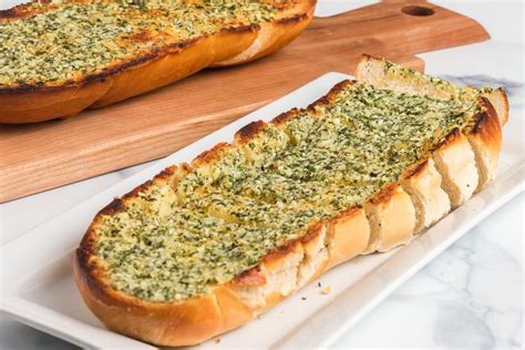 Easy Cheesy Garlic Bread Easy Recipes From Home