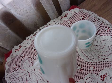 Hazel Atlas Turquoise Dots Polka Dots Milk Glass Mugs Vintage 1950 S