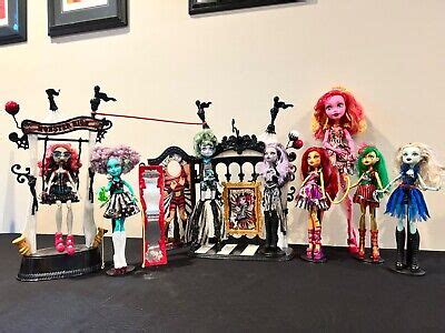Monster High Freak Du Chic Dolls W Circus Scaregrounds All Original 8