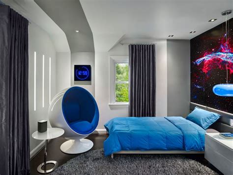 If you have any kids, you will know how important it is to create bedrooms for them in which they will feel at peace. Teenage Bedroom Ideas - Teen Girl Room | Teen Boy Room